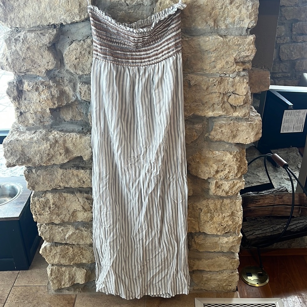 Women’s Strapless Maxi Dress